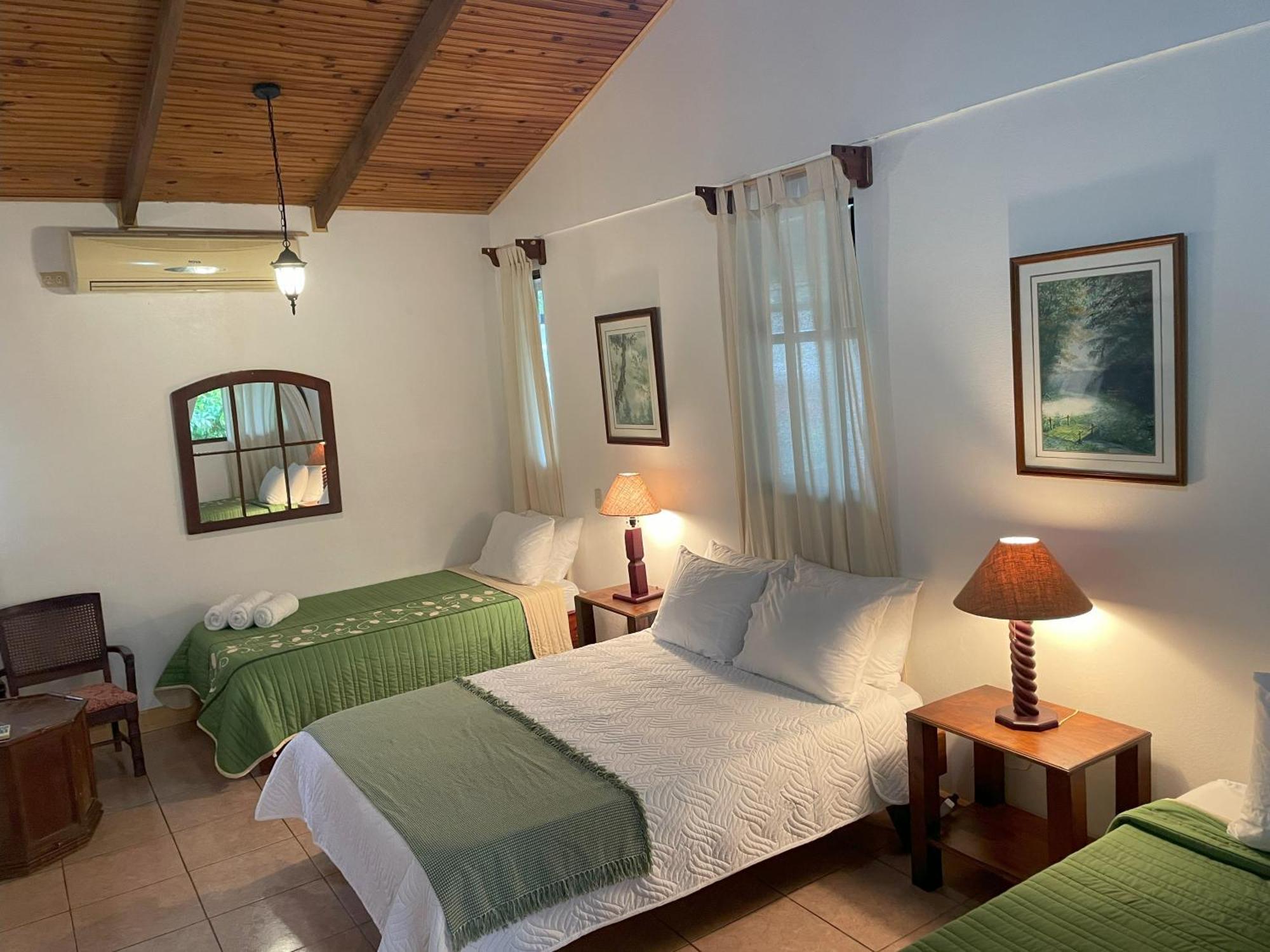 Kakao Lodge & Garden Rio Celeste ビハグア エクステリア 写真