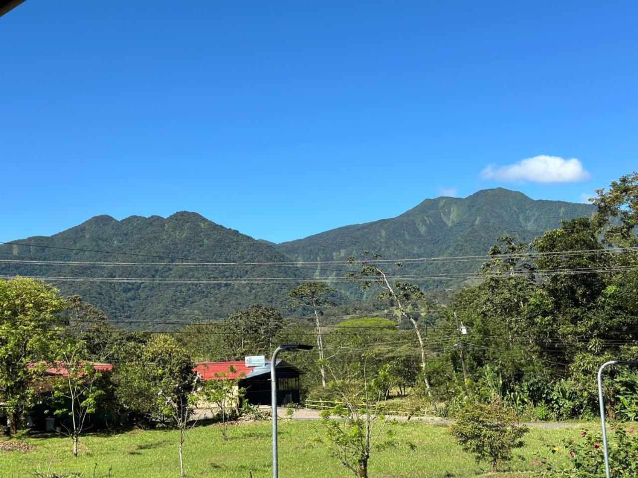 Kakao Lodge & Garden Rio Celeste ビハグア エクステリア 写真