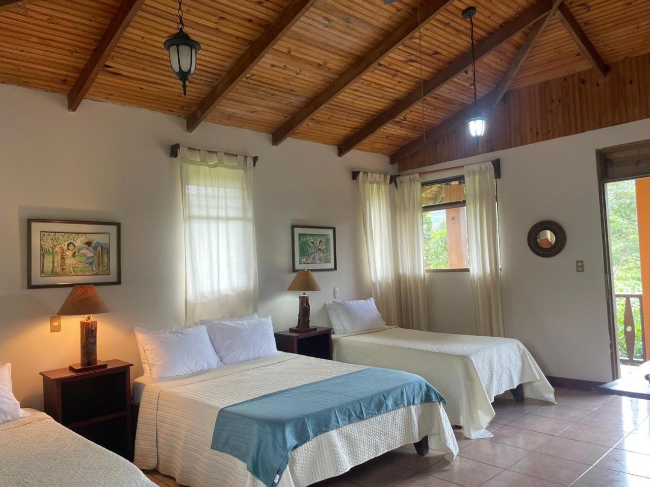 Kakao Lodge & Garden Rio Celeste ビハグア エクステリア 写真