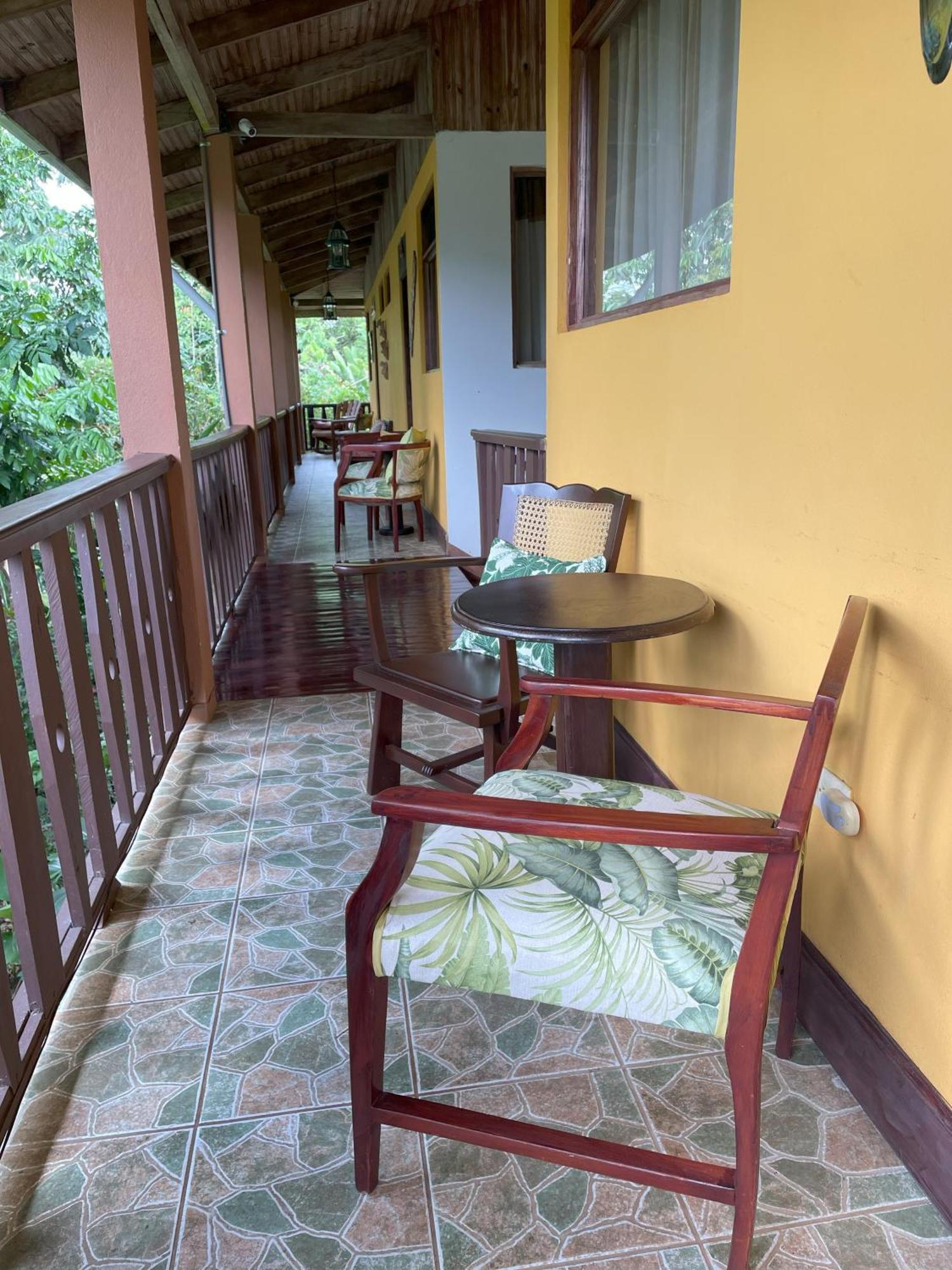 Kakao Lodge & Garden Rio Celeste ビハグア エクステリア 写真