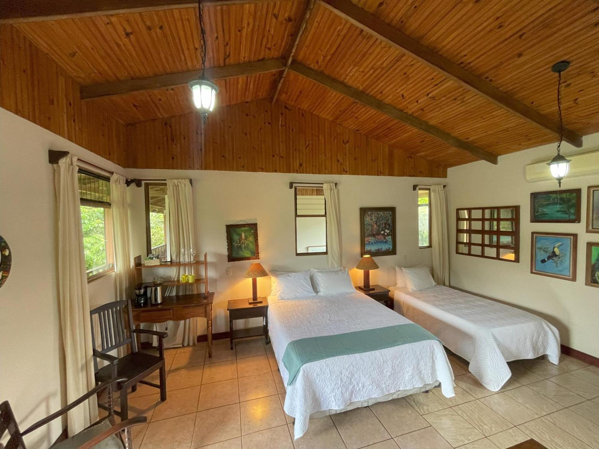Kakao Lodge & Garden Rio Celeste ビハグア エクステリア 写真