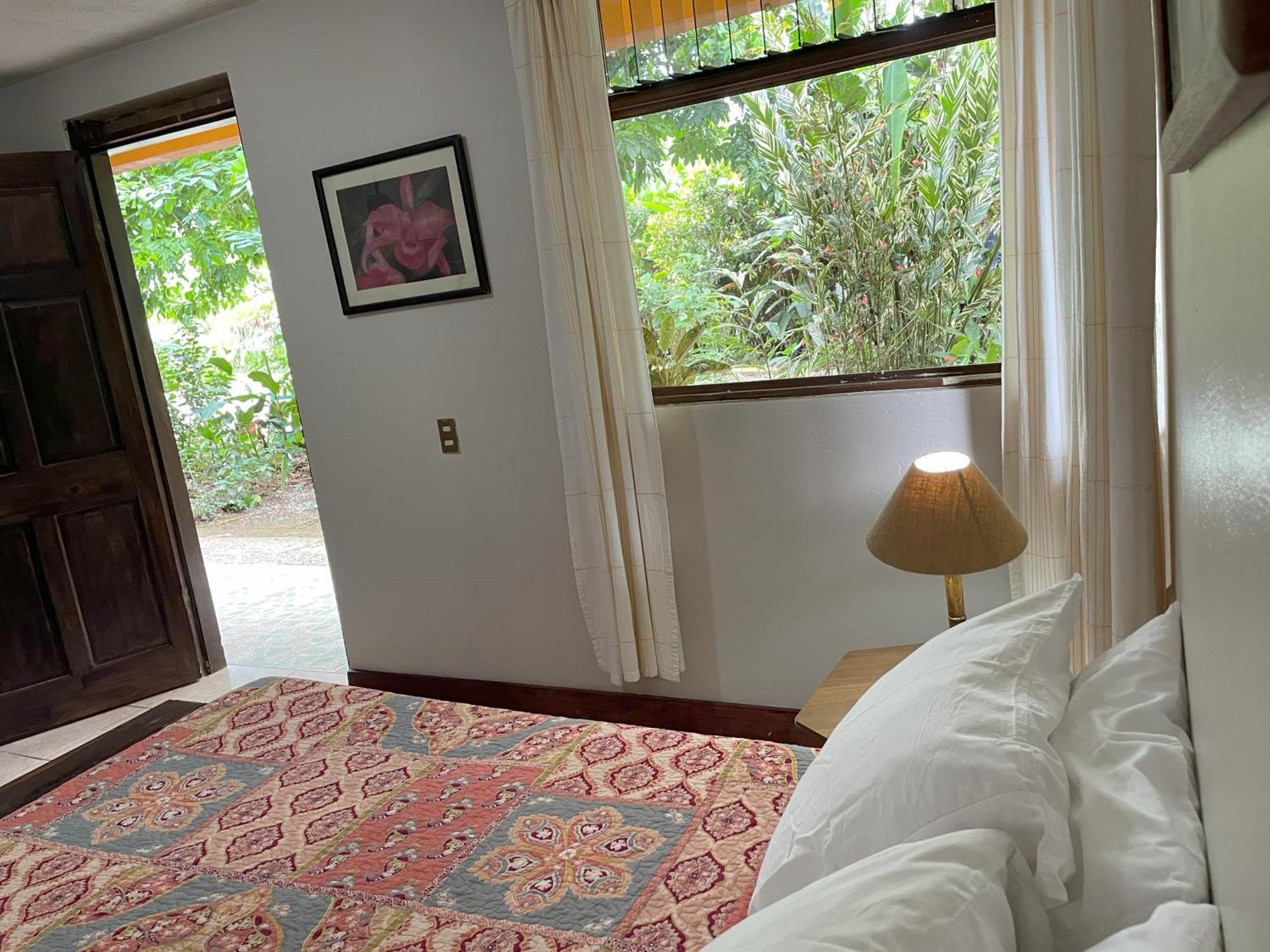 Kakao Lodge & Garden Rio Celeste ビハグア エクステリア 写真